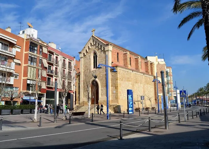 Ciudad, El Serrallo Ap-2 *